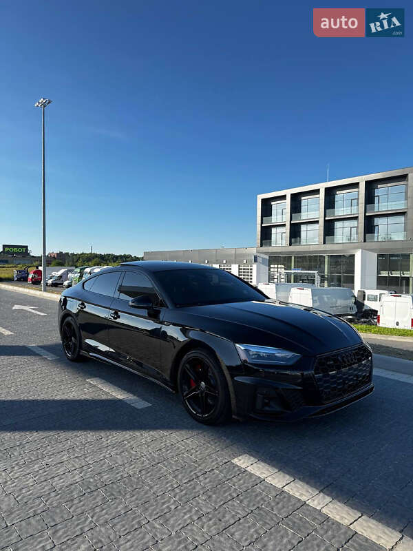 Лифтбек Audi A5 2021 в 