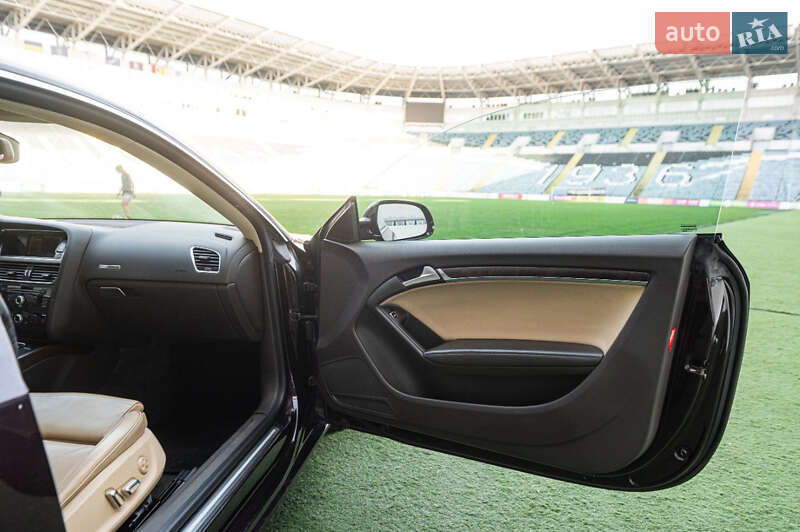 Купе Audi A5 2013 в Одессе