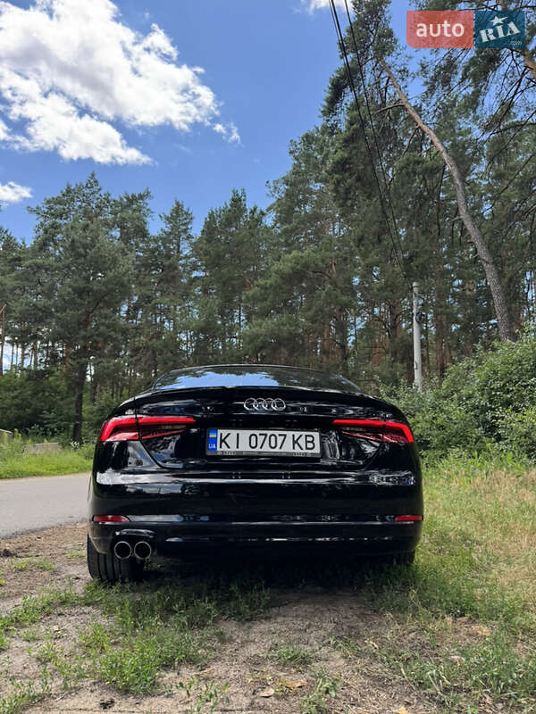 Купе Audi A5 2017 в Киеве
