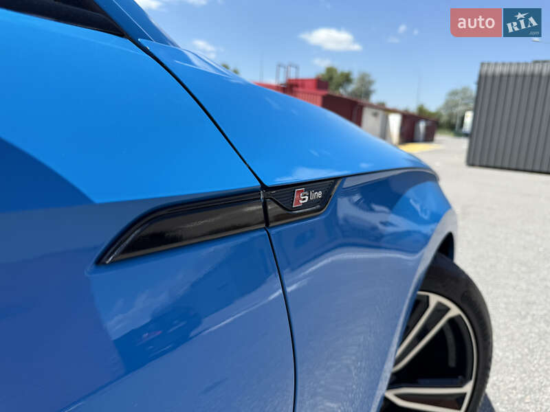 Купе Audi A5 2022 в Киеве