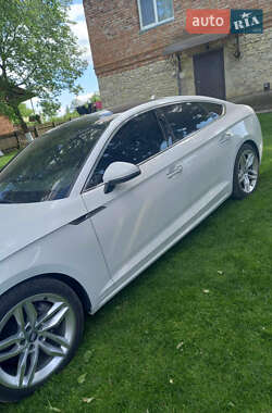 Купе Audi A5 2019 в 