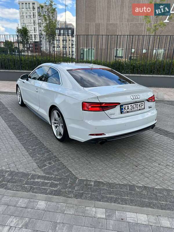 Купе Audi A5 2017 в Киеве