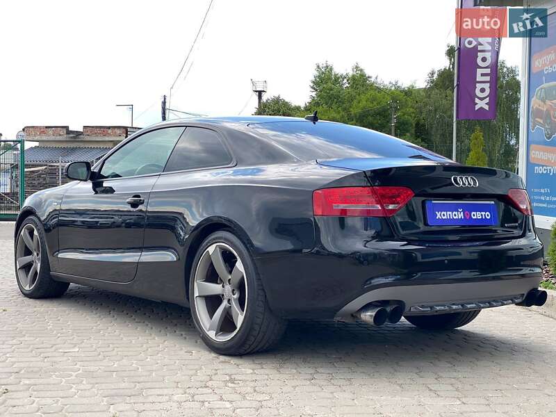 Купе Audi A5 2011 в Львове