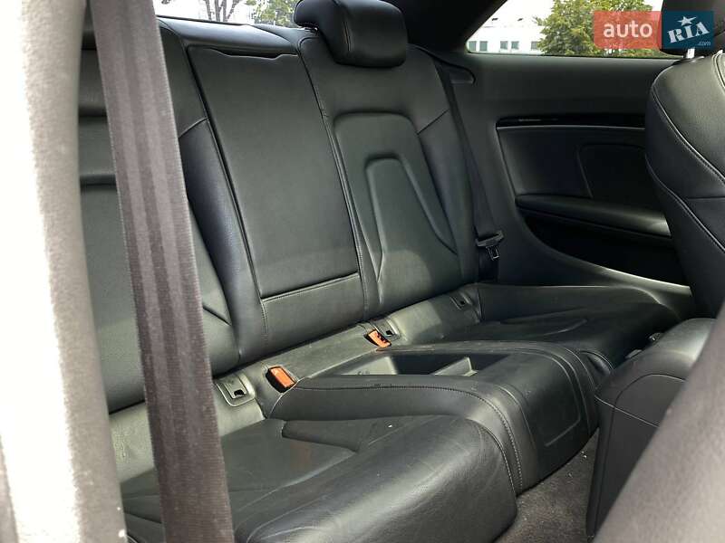Купе Audi A5 2011 в Львове