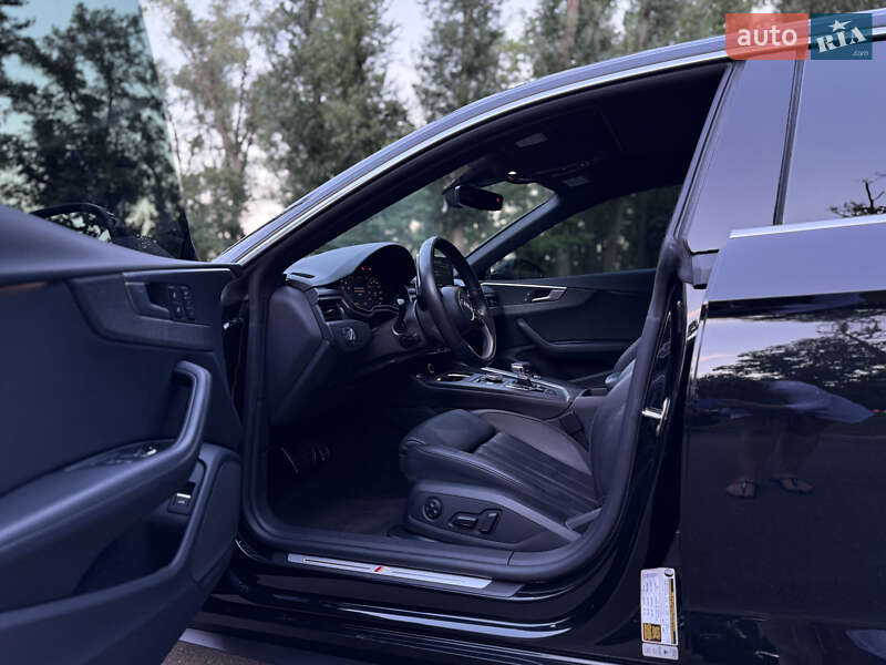 Купе Audi A5 2019 в Киеве