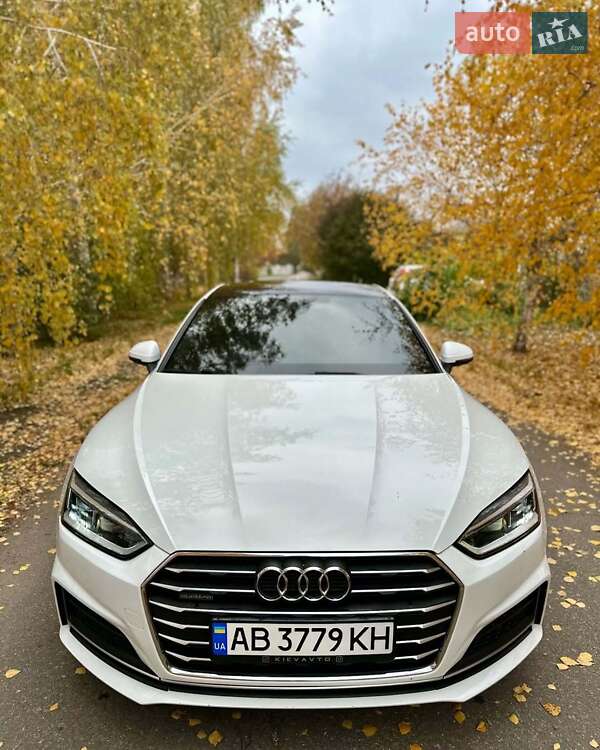 Купе Audi A5 2017 в Киеве