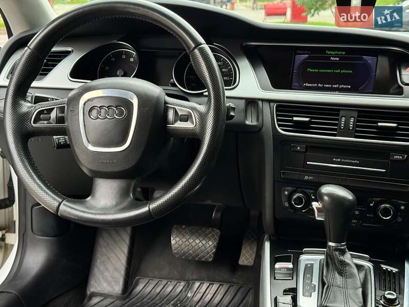 Купе Audi A5 2011 в Львове