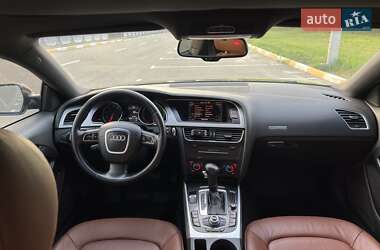 Купе Audi A5 2011 в 