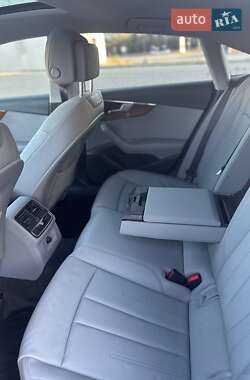 Ліфтбек Audi A5 2023 в 