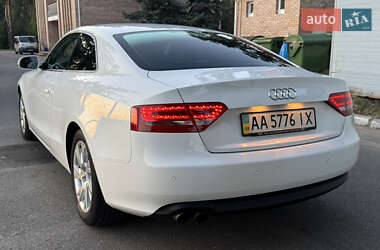 Купе Audi A5 2010 в 
