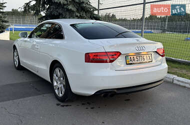 Купе Audi A5 2010 в 