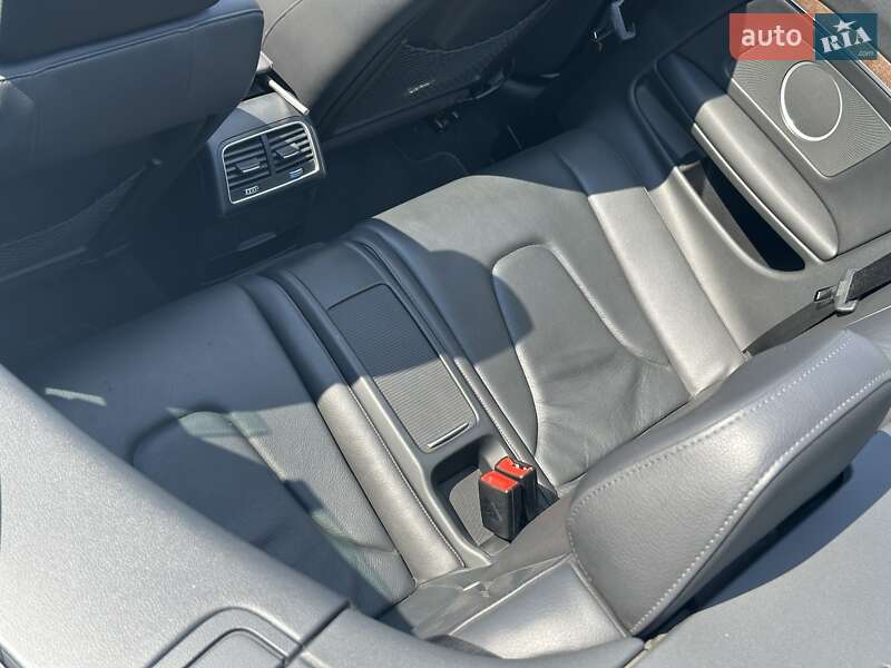 Кабриолет Audi A5 2015 в Киеве