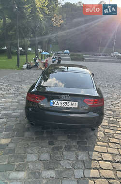 Купе Audi A5 2010 в 