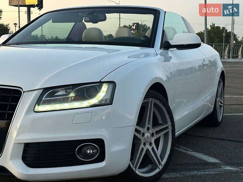 Кабриолет Audi A5 2010 в Киеве