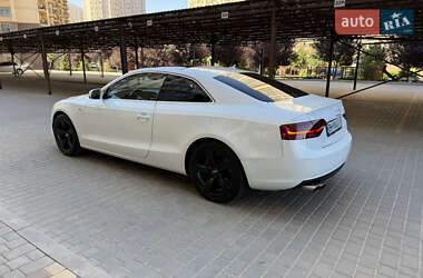 Купе Audi A5 2013 в 