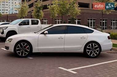 Купе Audi A5 2010 в 