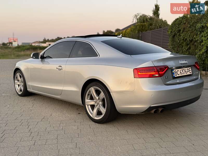 Купе Audi A5 2012 в Києві