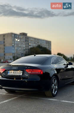 Купе Audi A5 2010 в 