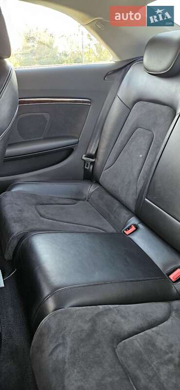 Купе Audi A5 2011 в Киеве