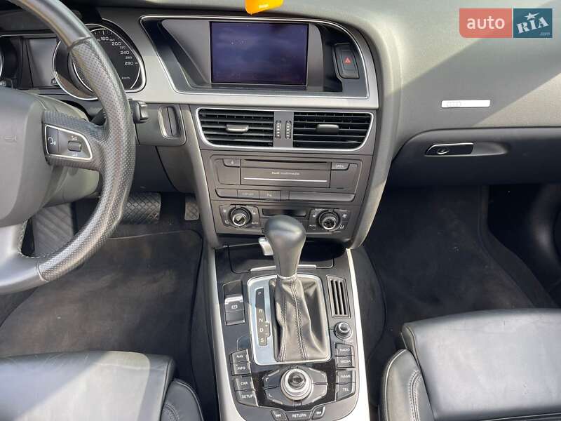 Кабриолет Audi A5 2010 в Ужгороде