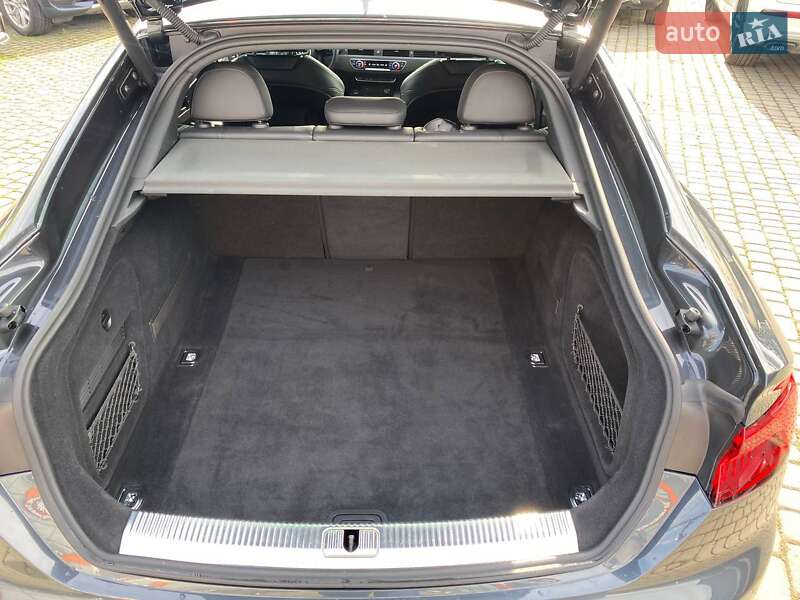 Лифтбек Audi A5 2019 в Львове