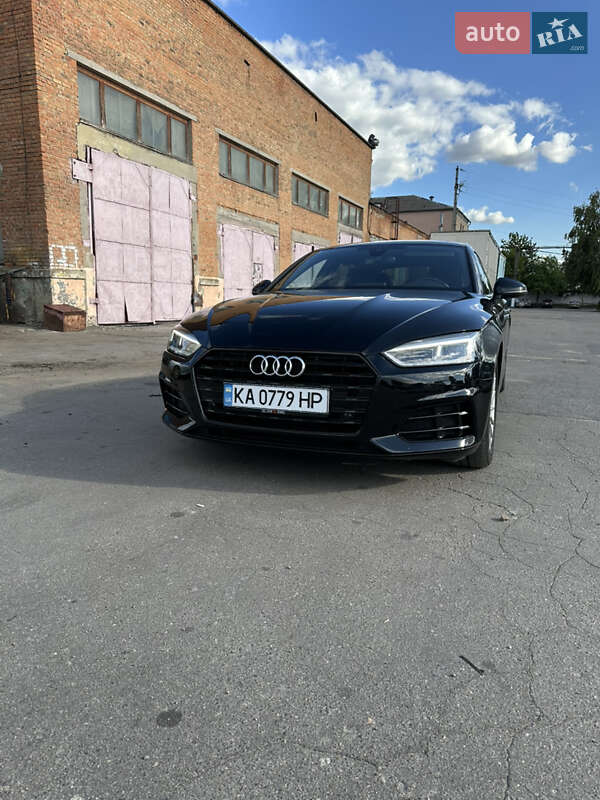 Купе Audi A5 2018 в Киеве