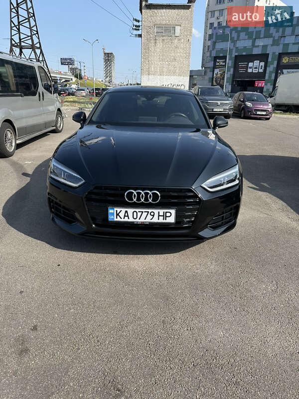 Купе Audi A5 2018 в Киеве