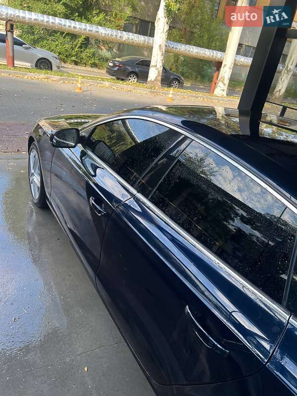 Купе Audi A5 2010 в Днепре