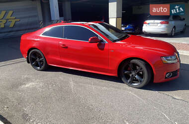 Купе Audi A5 2011 в 