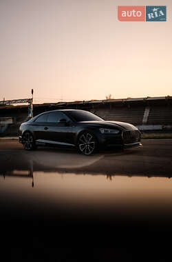 Купе Audi A5 2017 в 