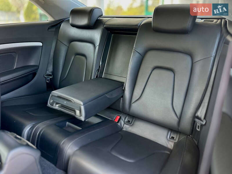 Купе Audi A5 2013 в Днепре