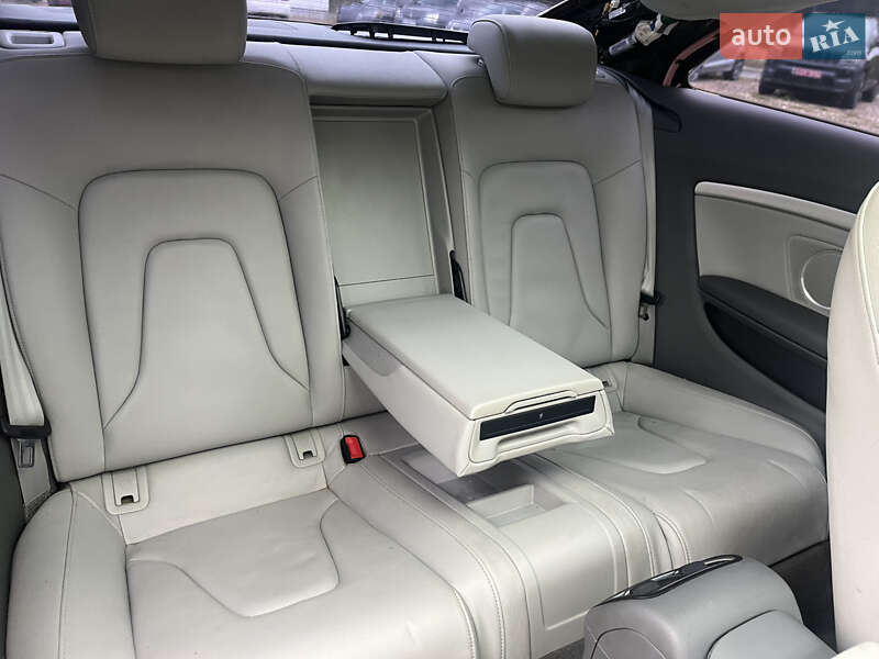 Купе Audi A5 2012 в Львові