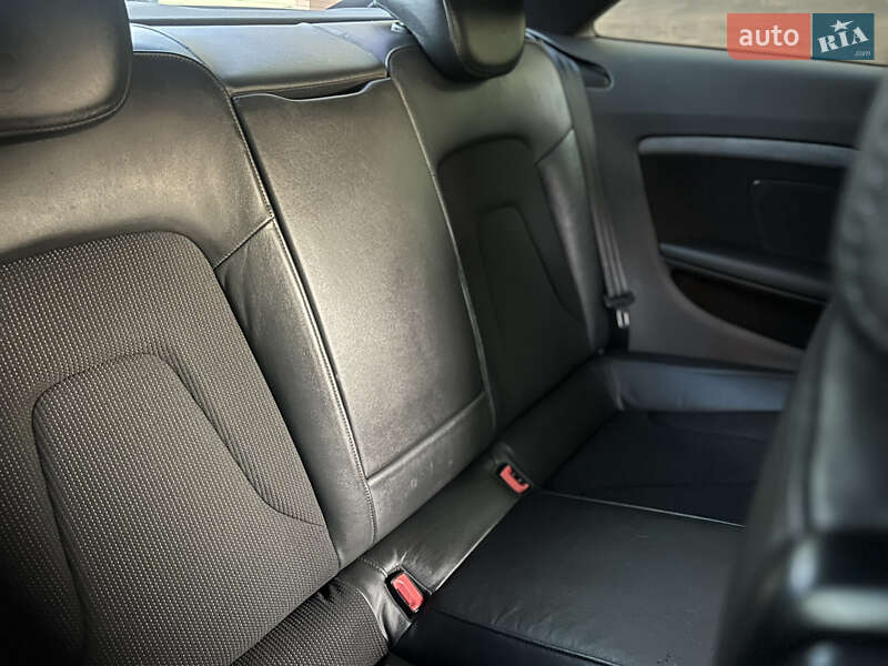 Купе Audi A5 2010 в Дніпрі