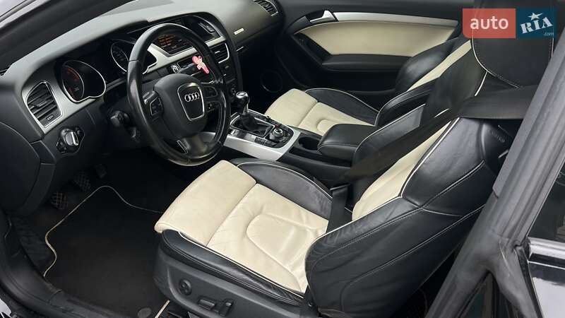 Купе Audi A5 2010 в Львове