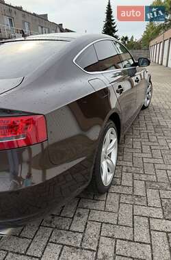 Купе Audi A5 2011 в Чернівцях