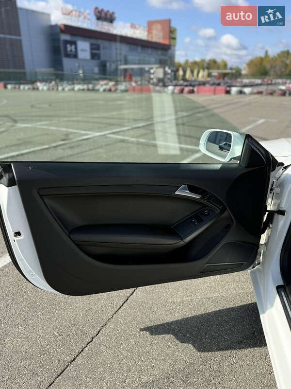 Купе Audi A5 2011 в Киеве