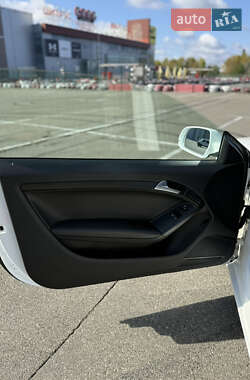 Купе Audi A5 2011 в 