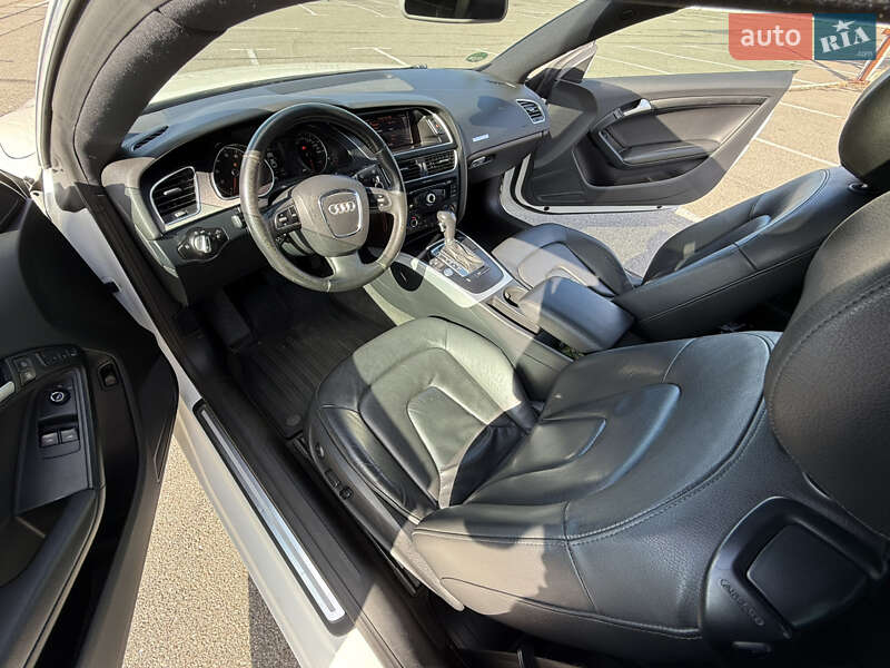 Купе Audi A5 2011 в Киеве