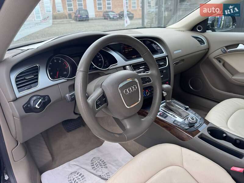 Купе Audi A5 2011 в Луцке
