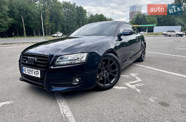 Купе Audi A5 2010 в 