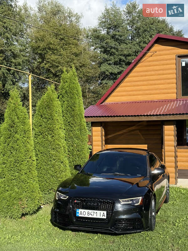 Купе Audi A5 2015 в Тячеве