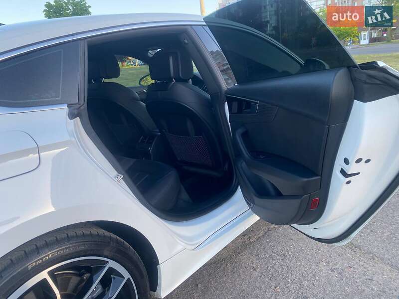 Лифтбек Audi A5 2020 в Львове