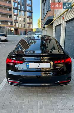 Ліфтбек Audi A5 2022 в 