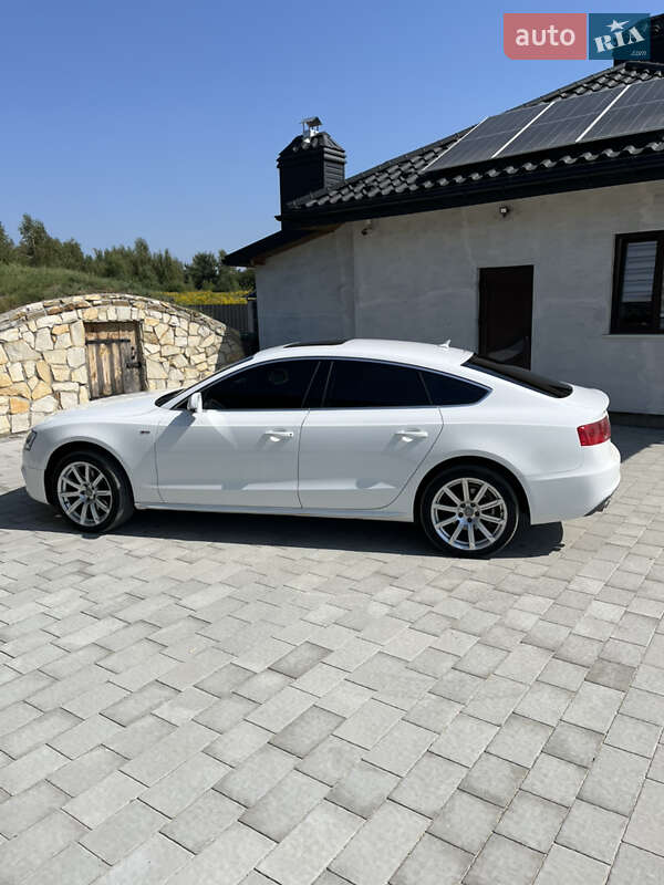 Купе Audi A5 2014 в Новояворовске