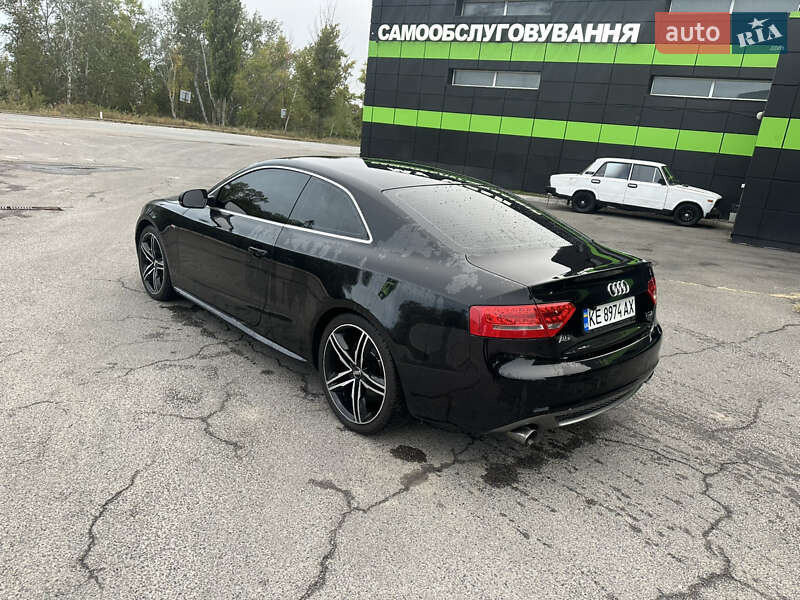 Купе Audi A5 2010 в Днепре
