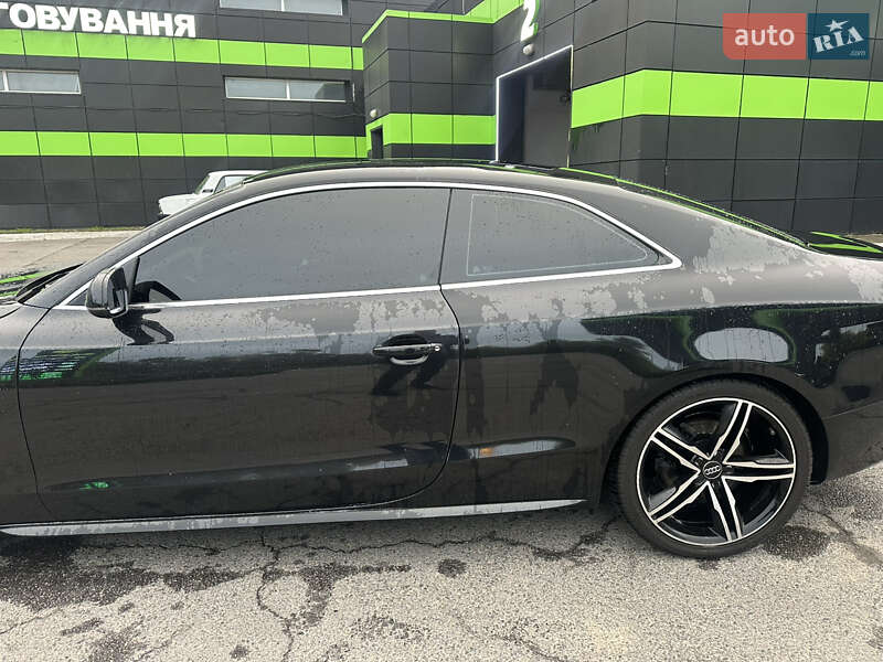 Купе Audi A5 2010 в Днепре