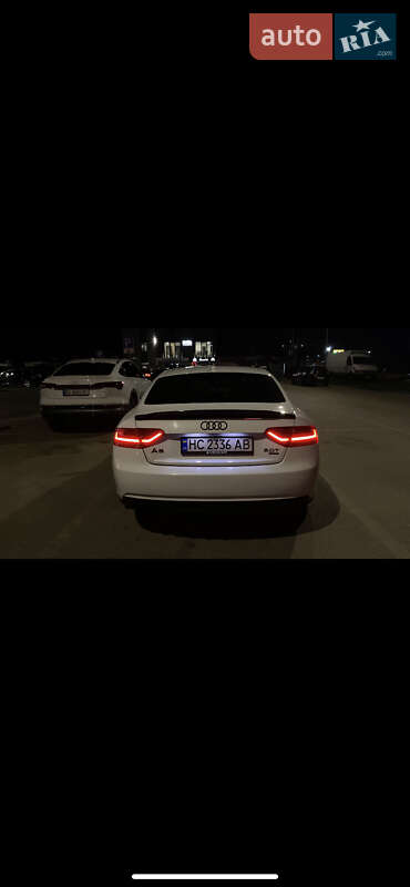 Купе Audi A5 2013 в Жовкве