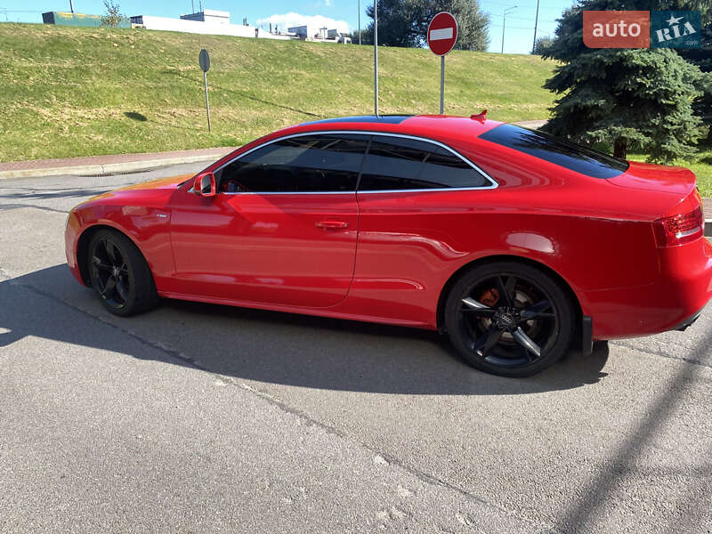 Купе Audi A5 2011 в Киеве