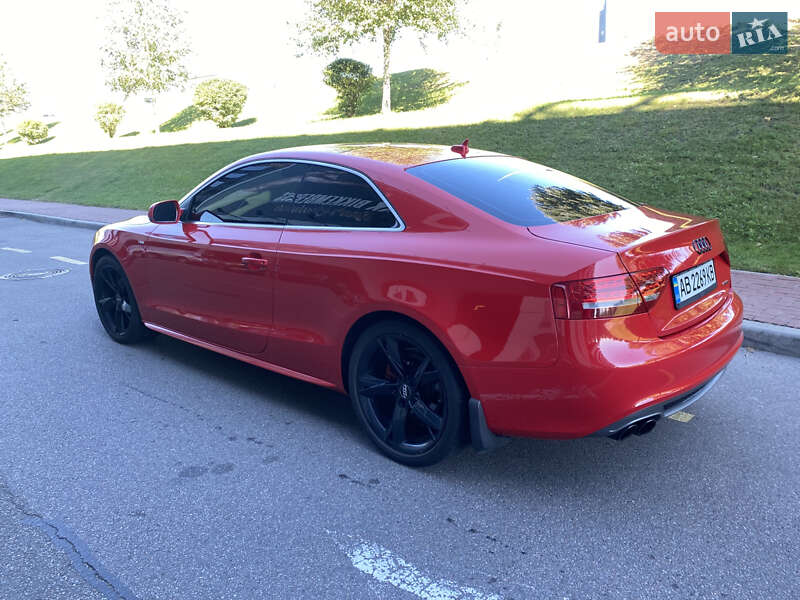 Купе Audi A5 2011 в Киеве