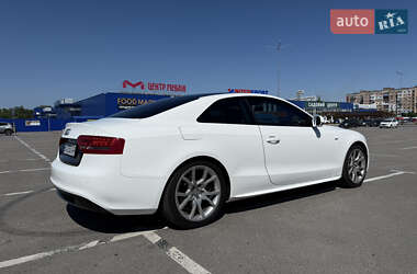 Купе Audi A5 2011 в 